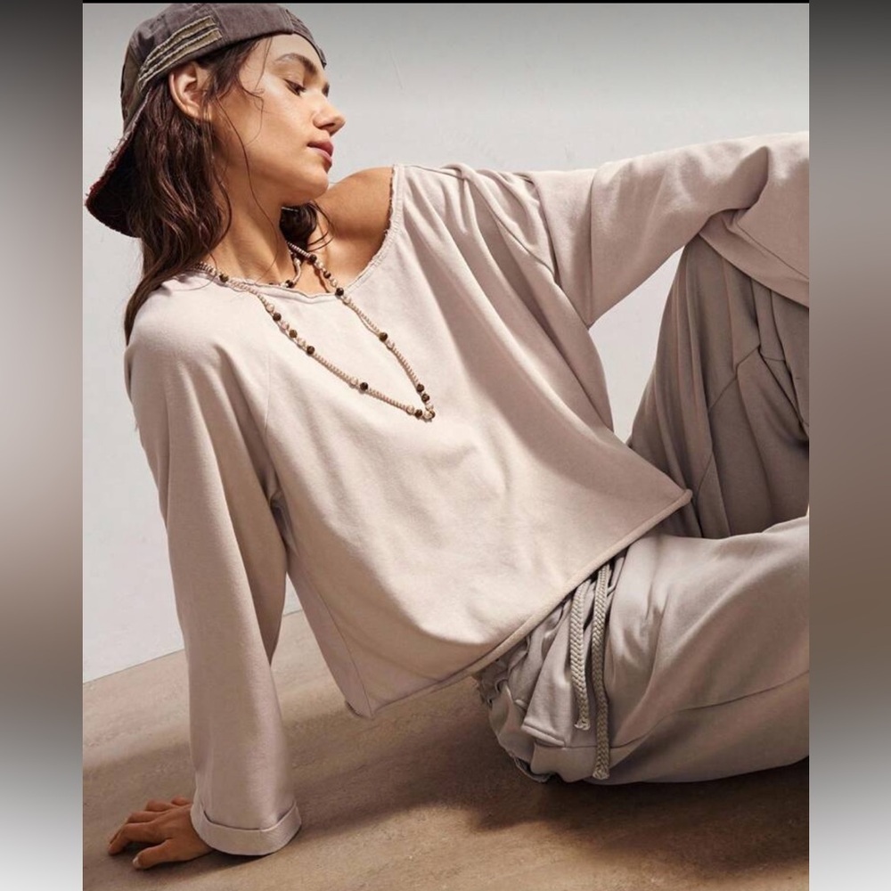 Bohemian Off-Shoulder Top - Picture 2 of 6